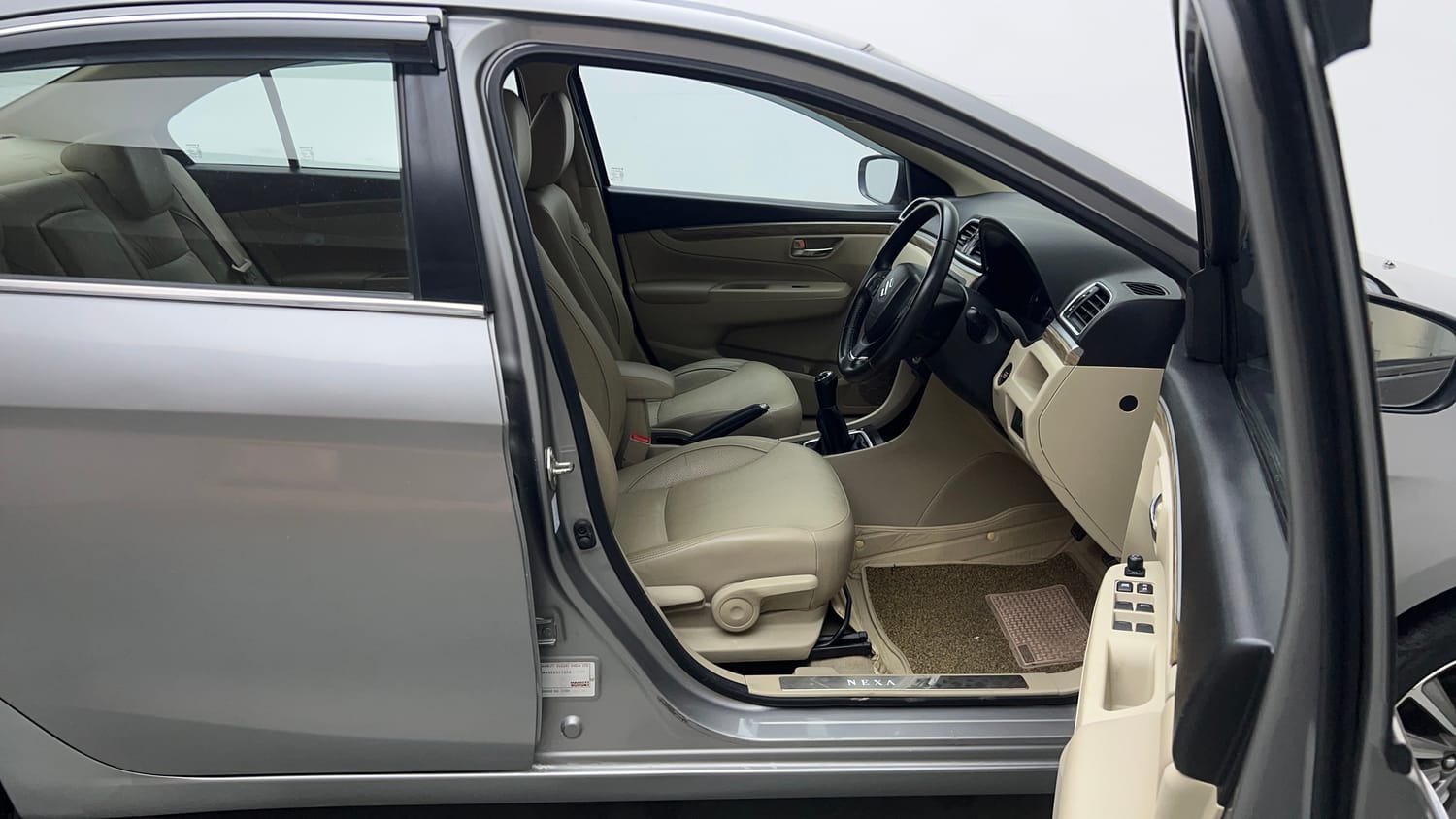 Used 2020 Maruti Suzuki Ciaz Alpha Hybrid 1.5 Petrol Manual interior RIGHT SIDE FRONT DOOR CABIN VIEW