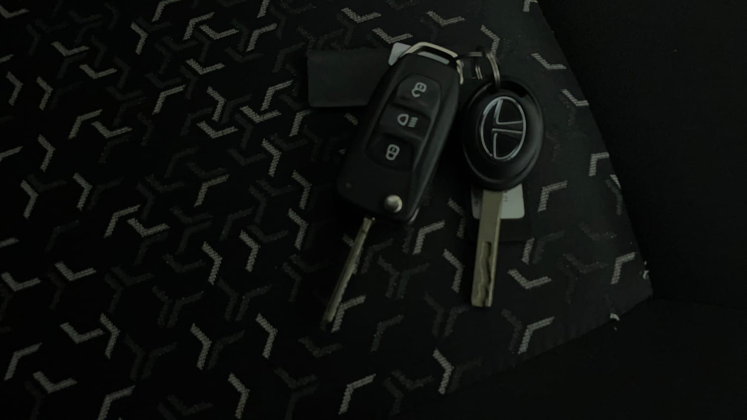 Used 2023 Tata Tiago XZ Plus Petrol Manual extra CAR KEY VIEW