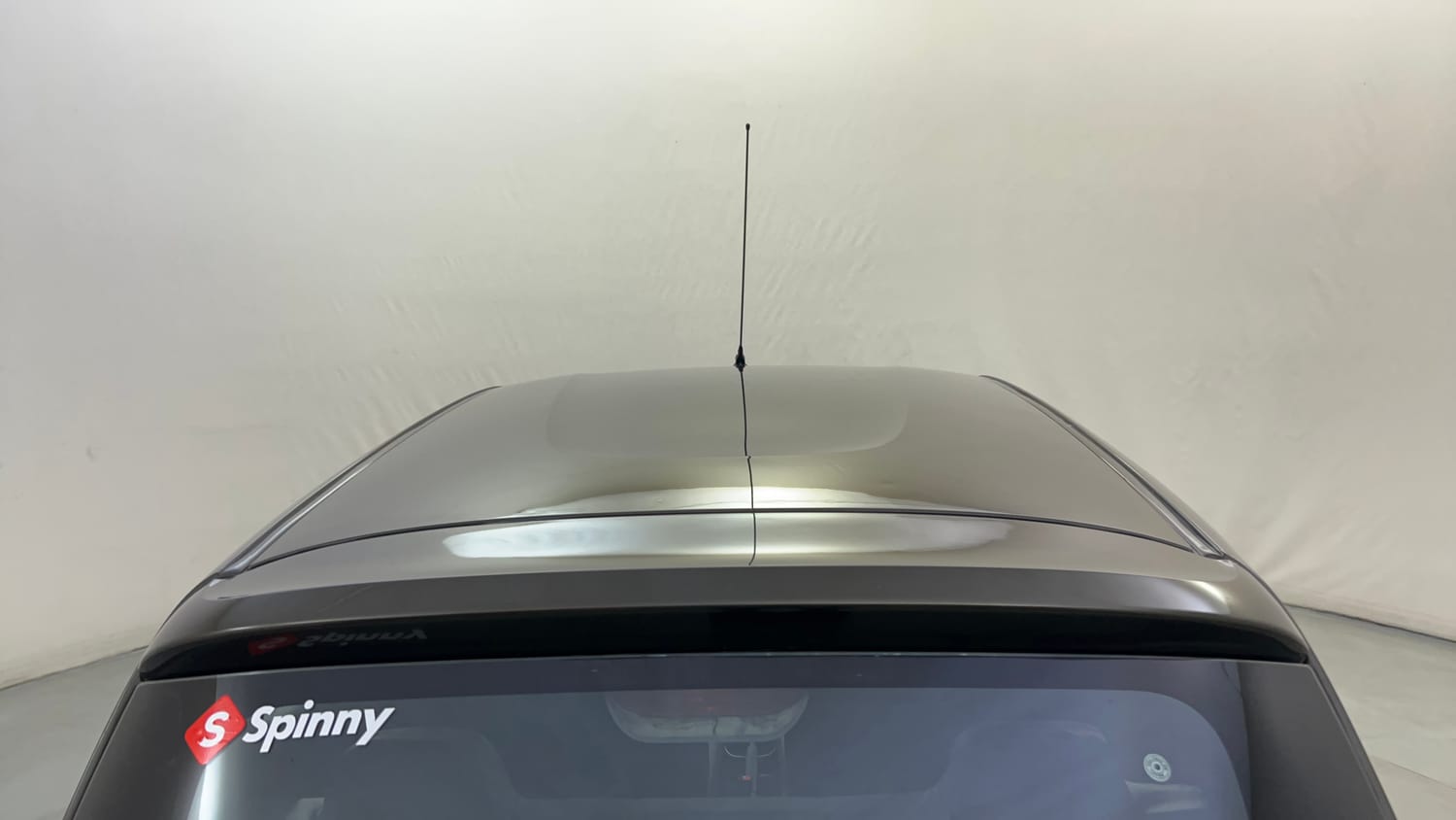 Used 2016 Renault Kwid RXL Petrol Manual exterior EXTERIOR ROOF VIEW