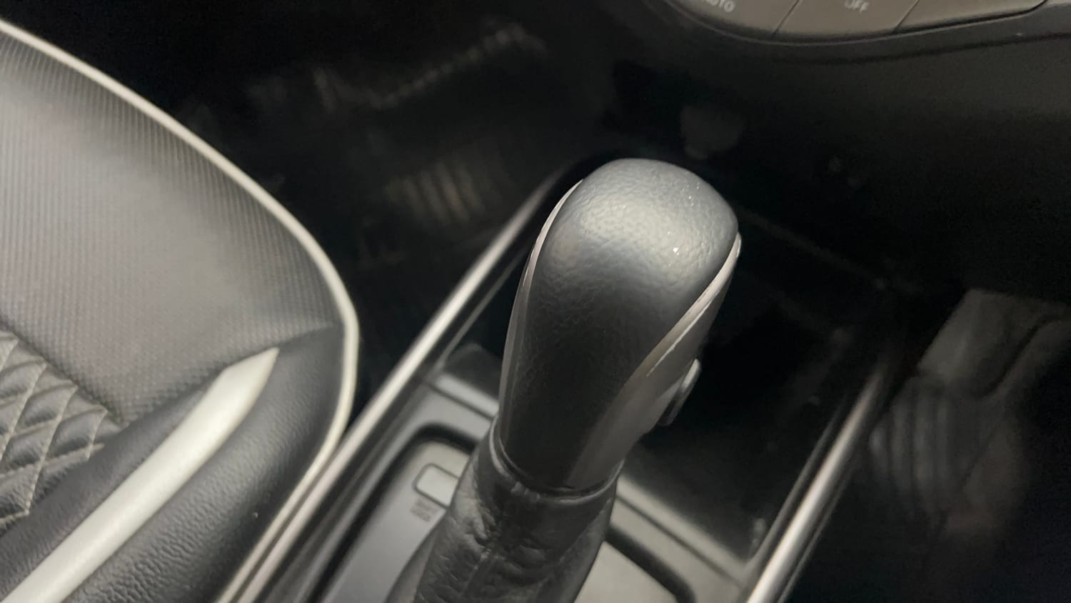 Used 2020 Toyota Glanza G CVT Petrol Automatic interior GEAR  KNOB VIEW
