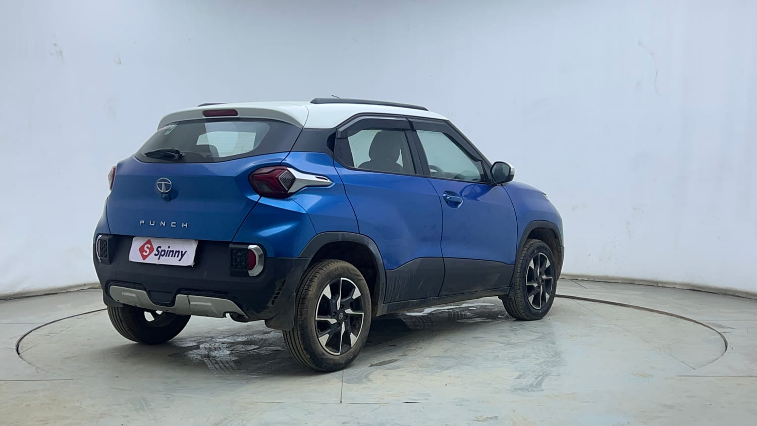 Used 2022 Tata Punch Creative Dual Tone AMT Petrol Automatic exterior RIGHT REAR CORNER VIEW