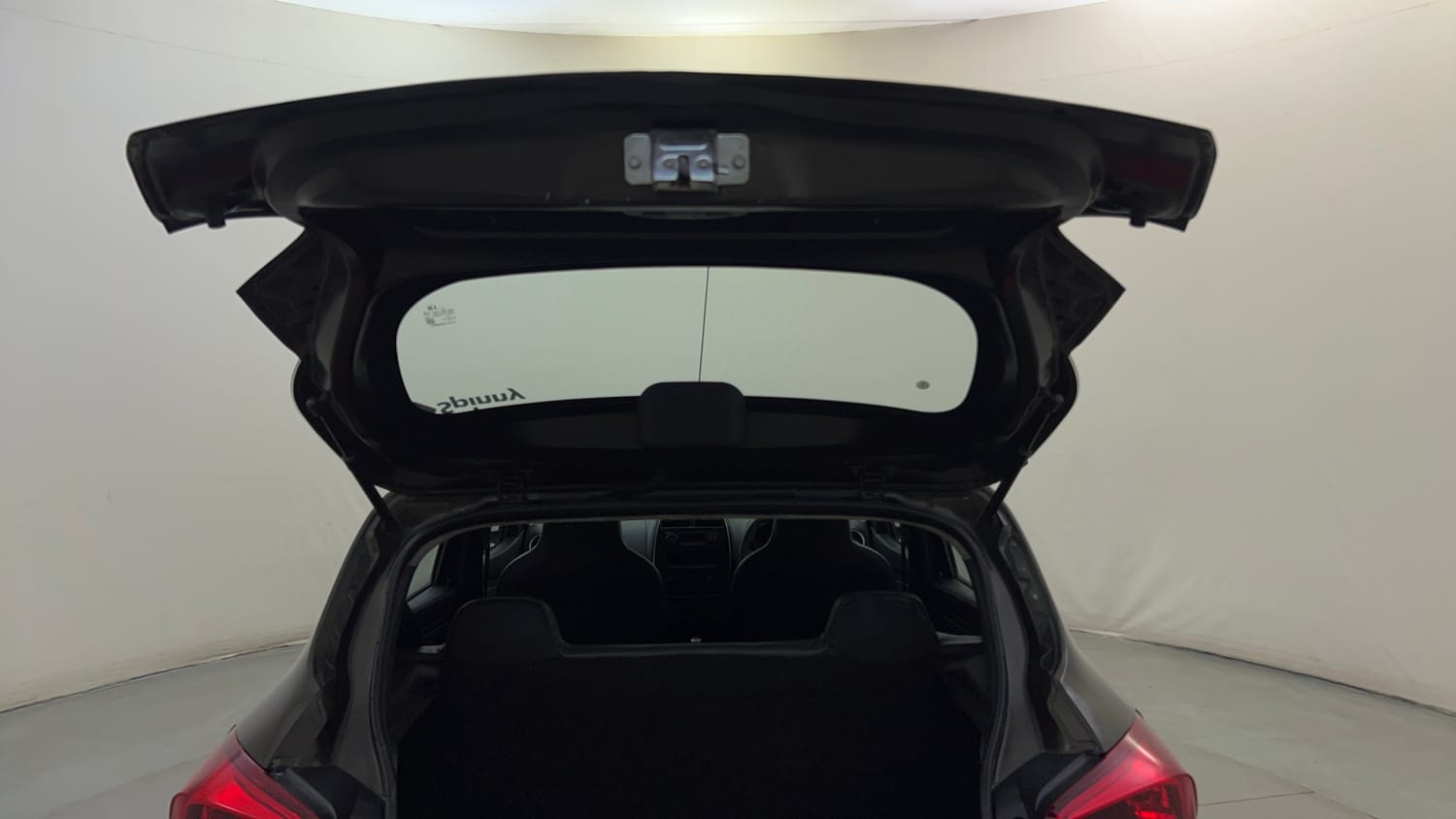 Used 2016 Renault Kwid RXL Petrol Manual interior DICKY DOOR OPEN VIEW