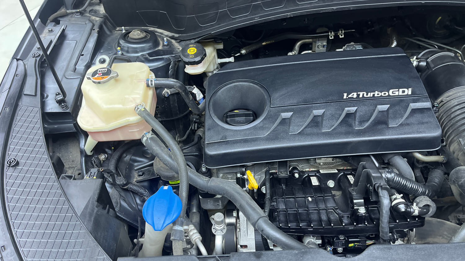 Used 2022 Kia Seltos X Line 1.4 DCT Petrol Automatic engine ENGINE RIGHT SIDE VIEW