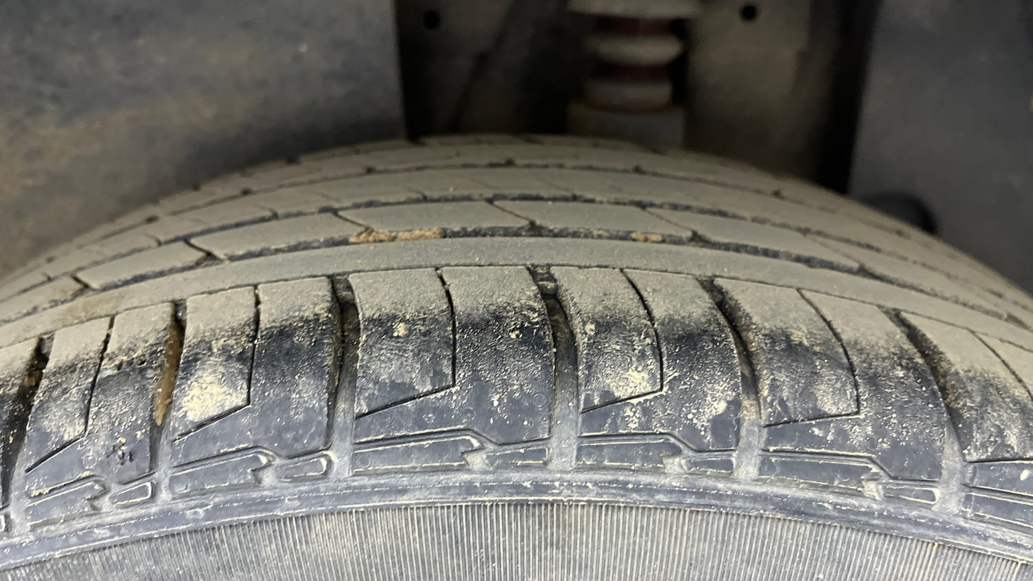 Used 2022 Kia Seltos X Line 1.4 DCT Petrol Automatic tyres LEFT REAR TYRE TREAD VIEW