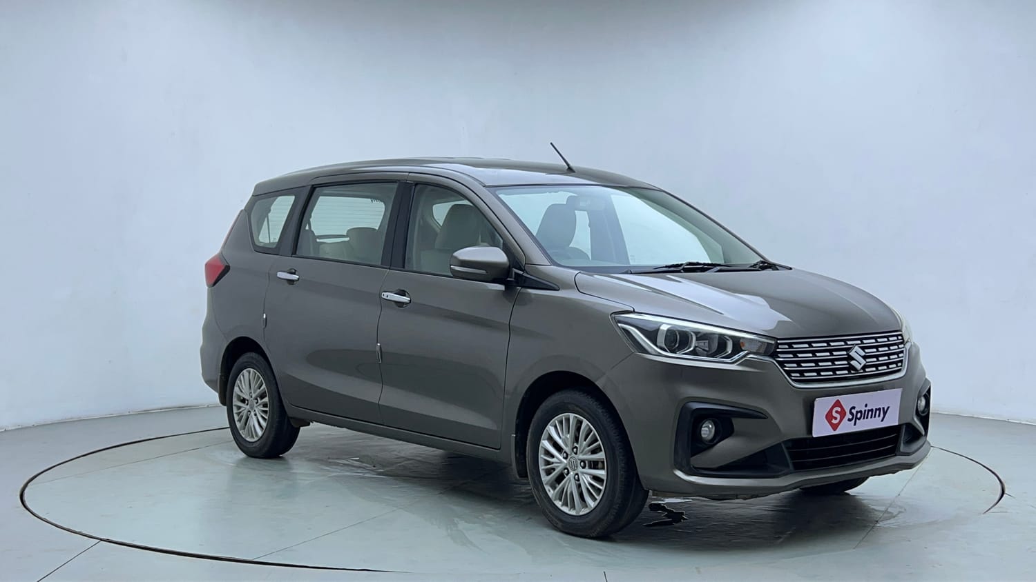 Used 2019 Maruti Suzuki New Ertiga ZXi AT Petrol Automatic exterior RIGHT FRONT CORNER VIEW