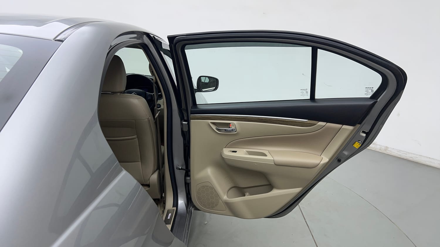 Used 2020 Maruti Suzuki Ciaz Alpha Hybrid 1.5 Petrol Manual interior RIGHT REAR DOOR OPEN VIEW