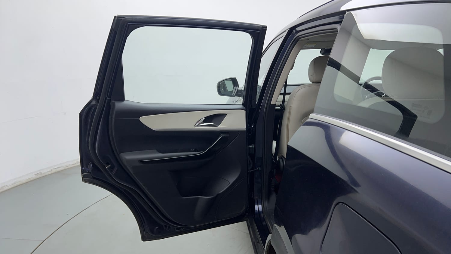 Used 2022 Mahindra XUV700 AX 7 Petrol MT 7 STR Petrol Manual interior LEFT REAR DOOR OPEN VIEW