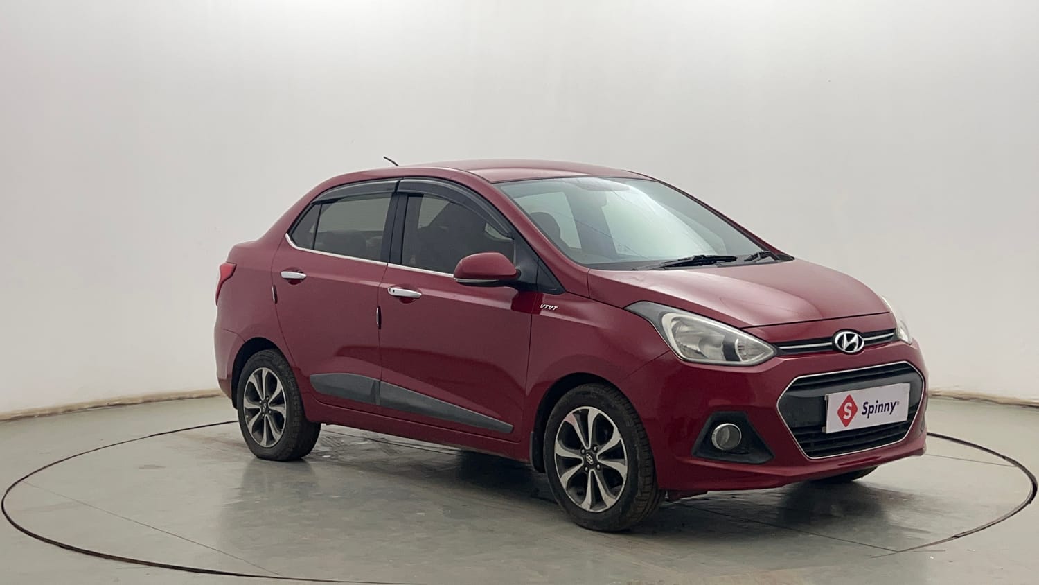 Used 2014 Hyundai Xcent SX 1.2 (O) Petrol Manual exterior RIGHT FRONT CORNER VIEW
