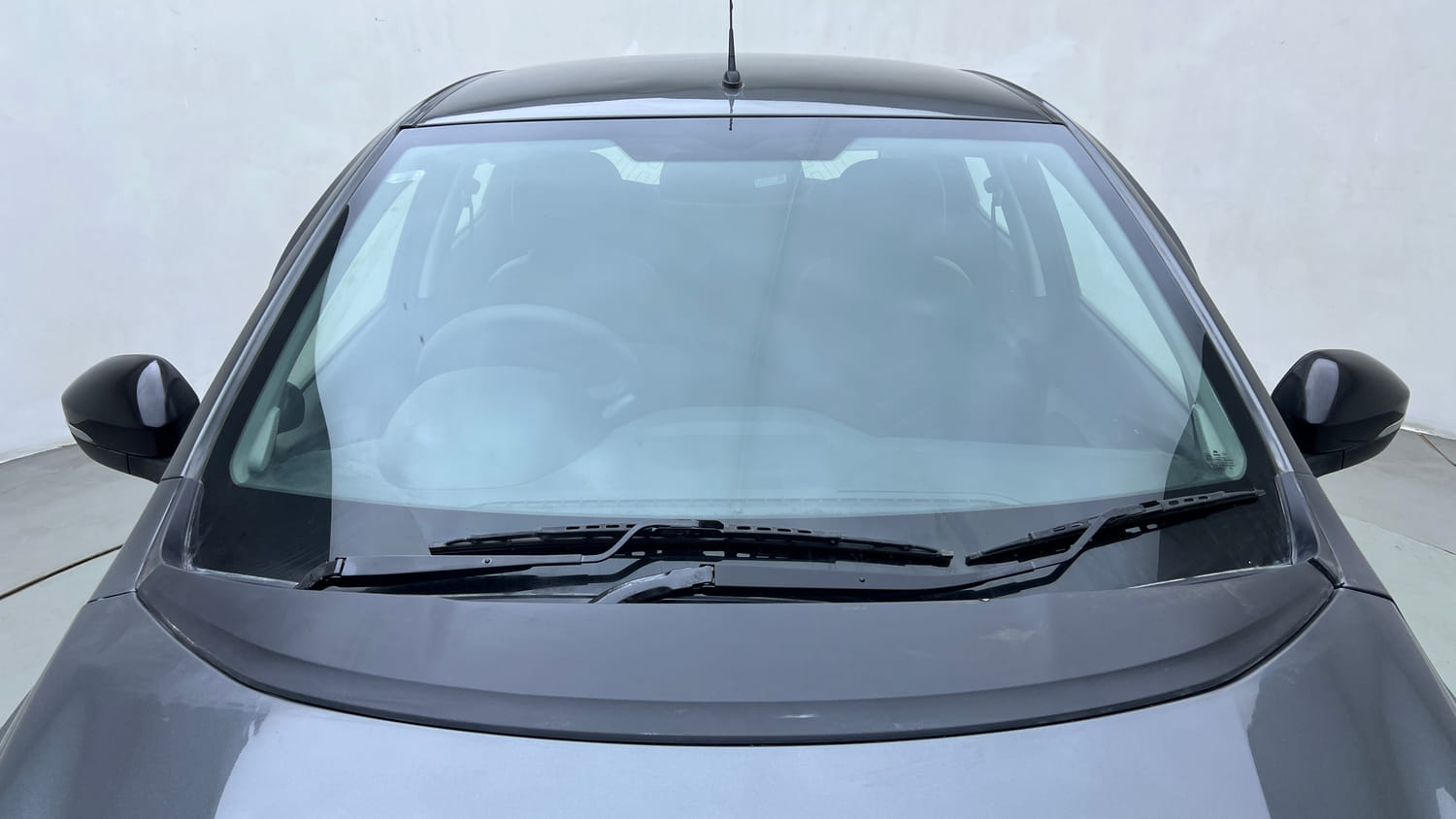Used 2021 Tata Tiago XZ Plus Petrol Manual exterior FRONT WINDSHIELD VIEW