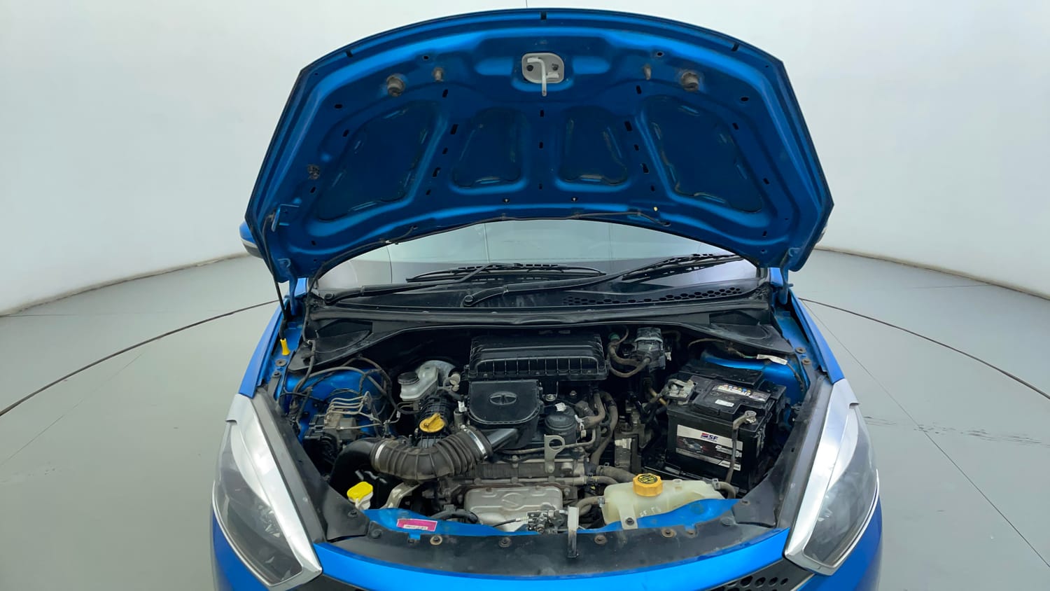 Used 2019 Tata Tiago Revotron XZA Plus Petrol Automatic engine ENGINE & BONNET OPEN FRONT VIEW
