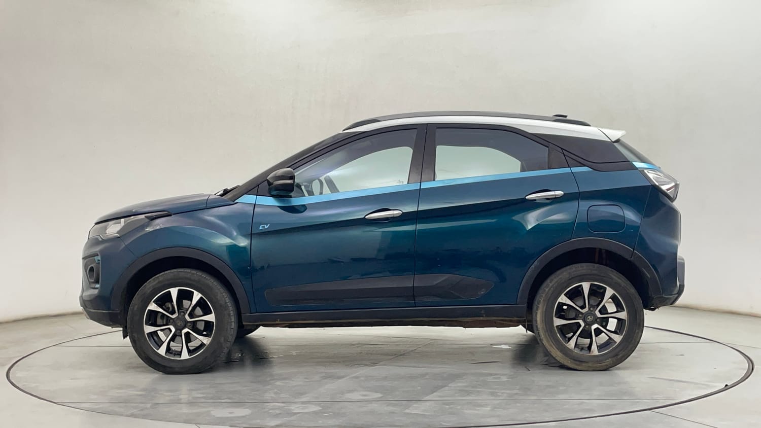 Used 2021 Tata Nexon EV XZ Plus Electric Automatic exterior LEFT SIDE VIEW