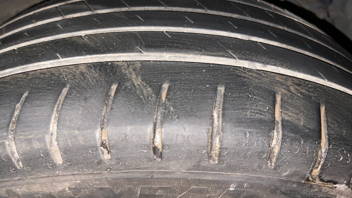 Used 2024 Tata Curvv Creative Plus S 1.2 Revotron Petrol 7DCA Petrol Automatic tyres LEFT REAR TYRE TREAD VIEW