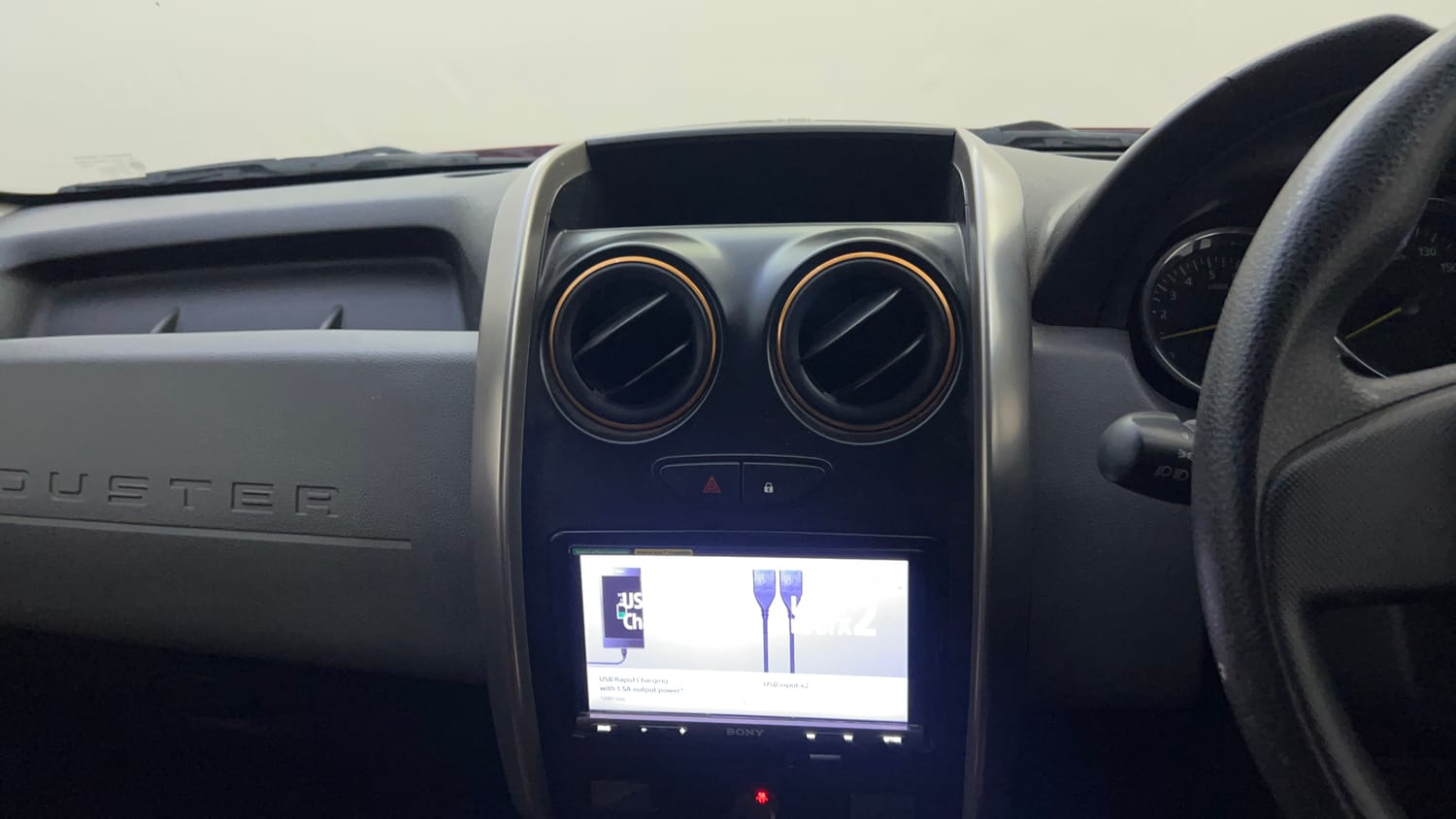Used 2018 Renault Duster RXS CVT Petrol Automatic top_features Touch screen infotainment system