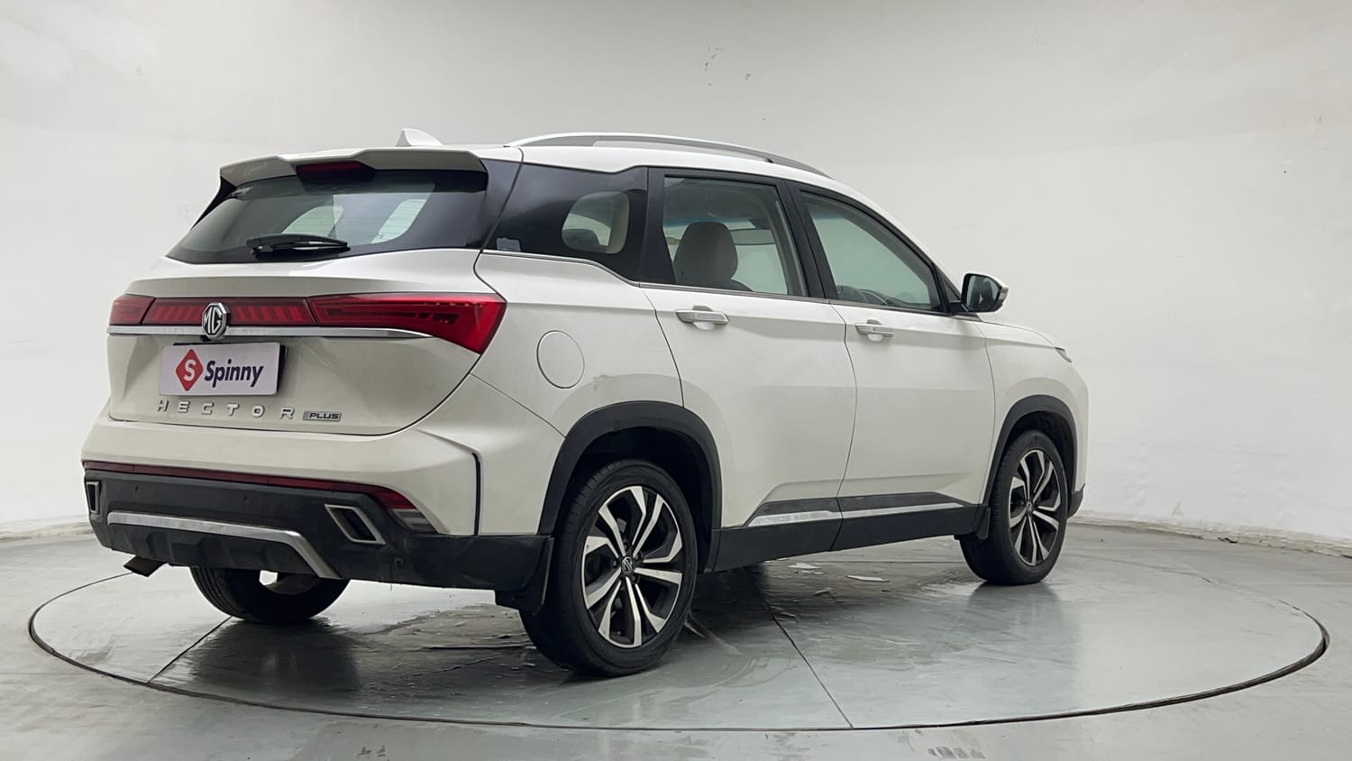 Used 2023 MG Motors Hector Plus Sharp Pro 2.0 Turbo Diesel 7 STR Diesel Manual exterior RIGHT REAR CORNER VIEW