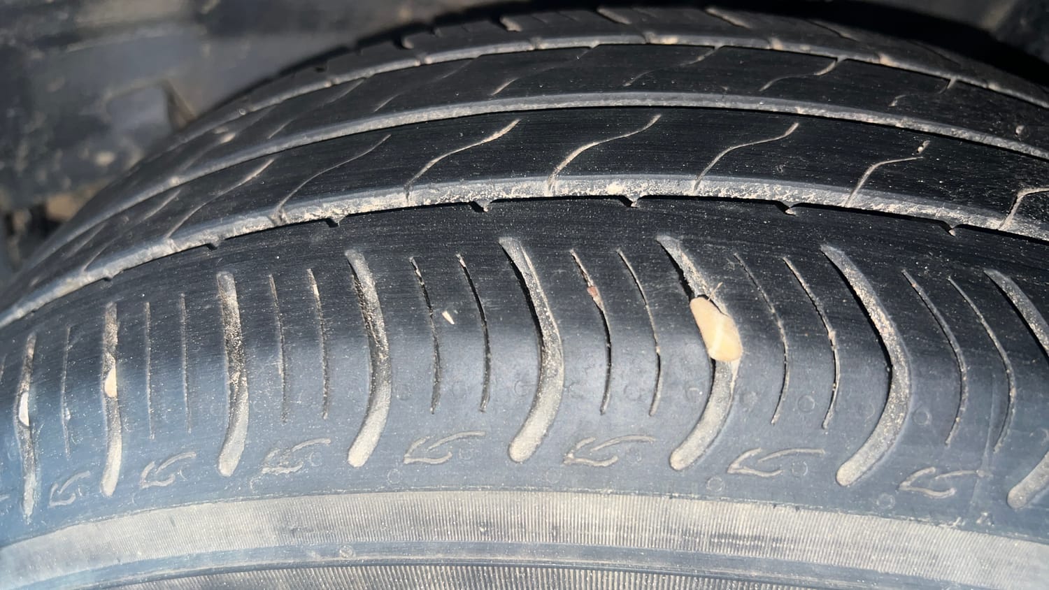 Used 2025 honda Amaze 2nd Generation VX 1.2 Petrol MT Petrol Manual tyres LEFT REAR TYRE TREAD VIEW