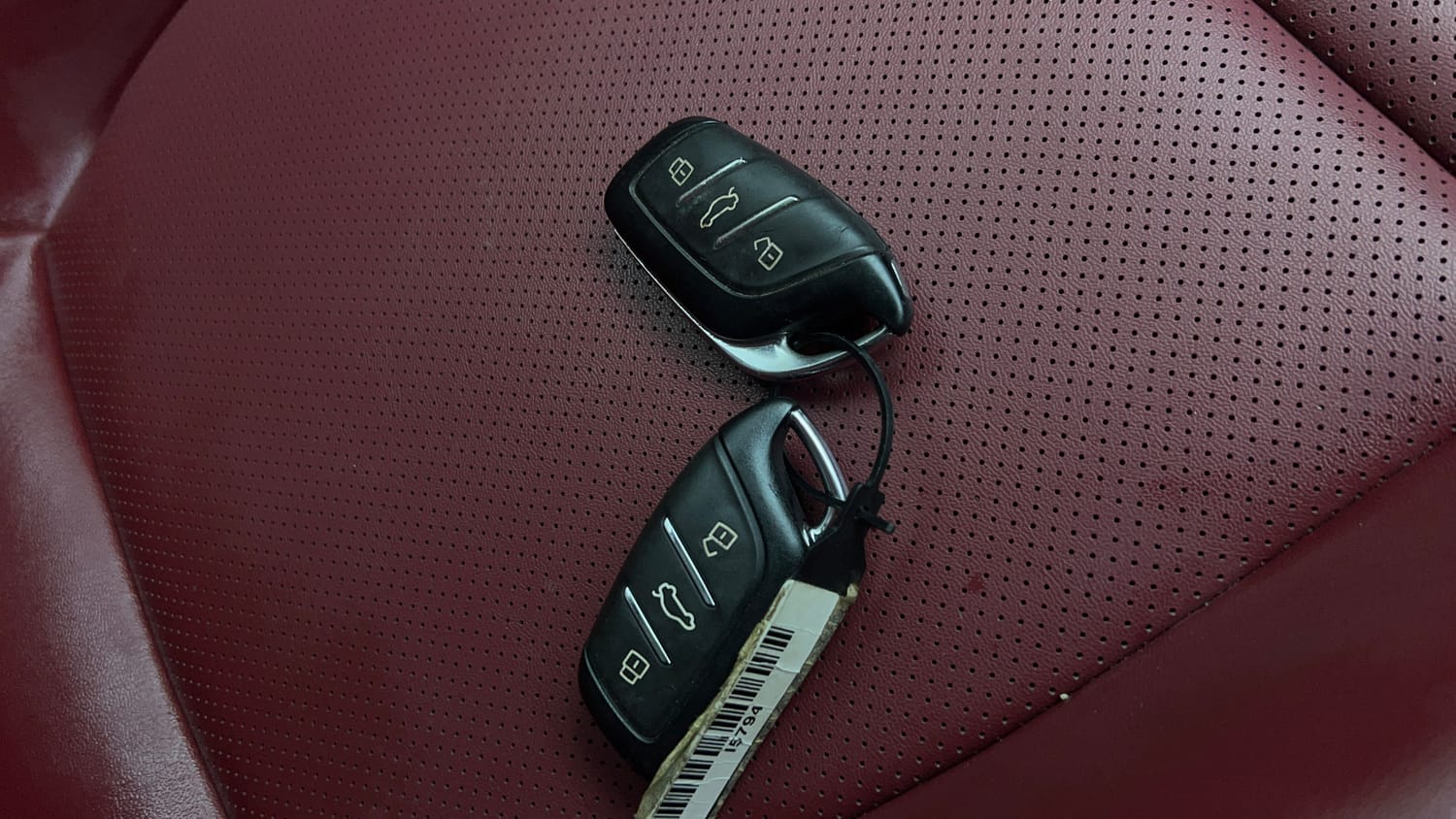 Used 2023 MG Motors Astor Savvy 1.3 Turbo AT S Red Petrol Automatic extra CAR KEY VIEW