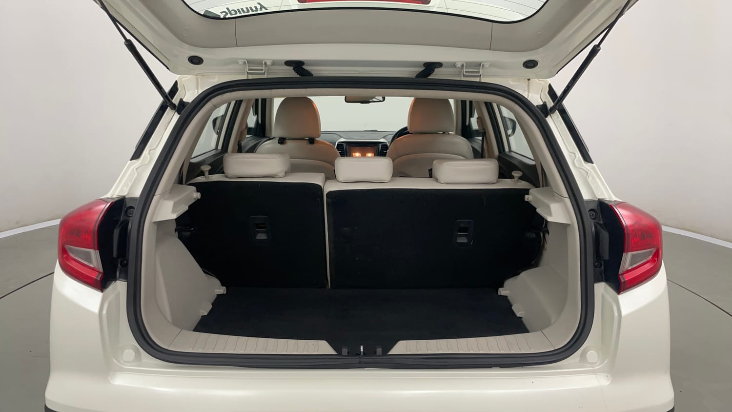 Used 2022 Mahindra XUV 300 W8 (O) 1.2 Petrol Petrol Manual interior DICKY INSIDE VIEW