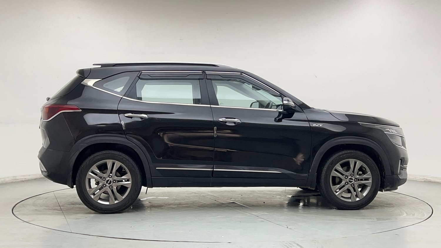 Used 2023 kia Seltos HTX 1.5 Petrol IVT Petrol Automatic exterior RIGHT SIDE VIEW