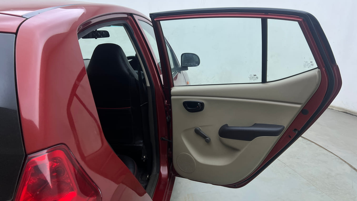 Used 2012 Hyundai i10 Era 1.1 iRDE2 Petrol Manual interior RIGHT REAR DOOR OPEN VIEW