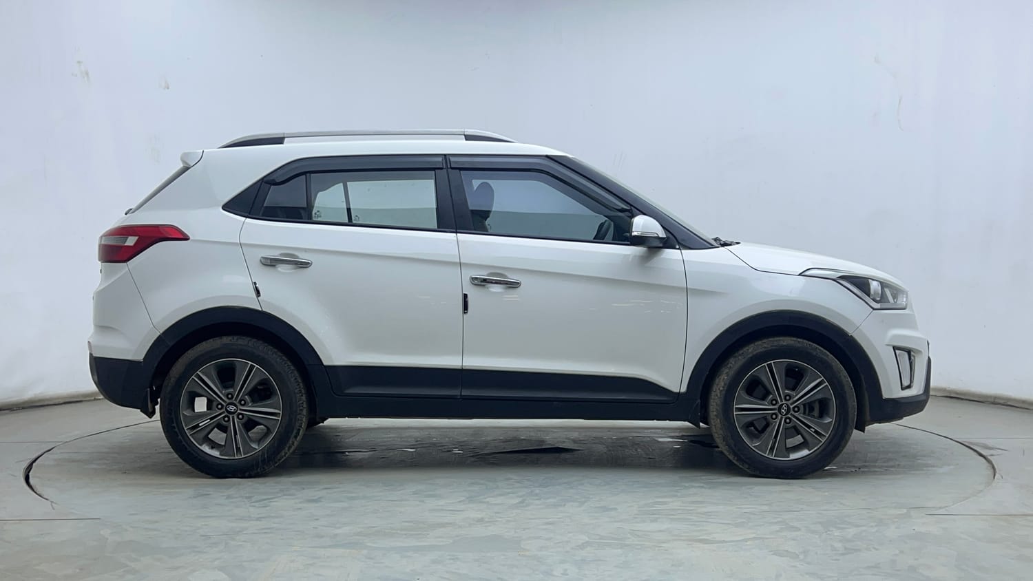 Used 2018 Hyundai Creta SX Plus 1.6 AT Petrol Petrol Automatic exterior RIGHT SIDE VIEW