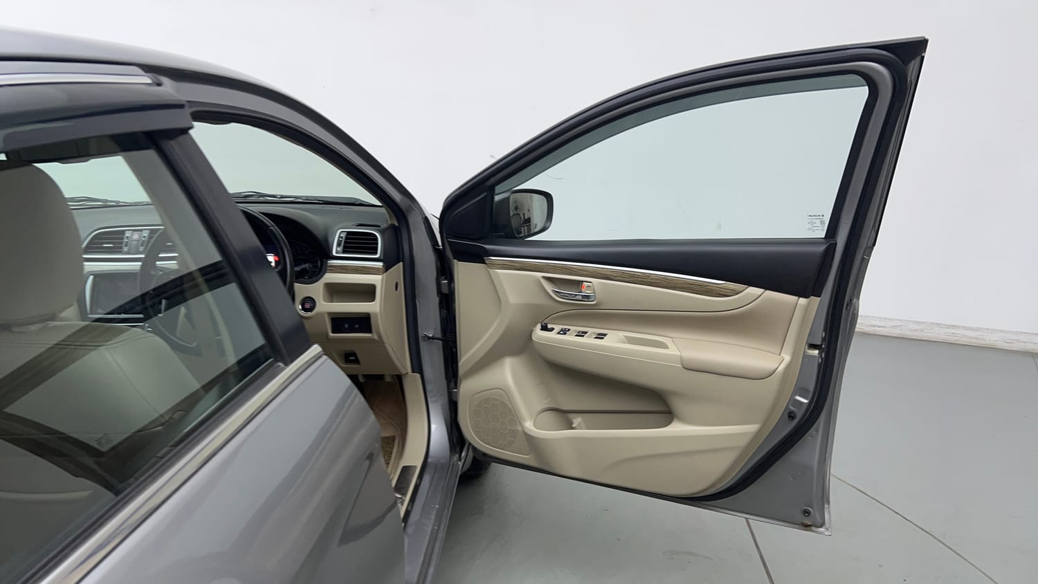 Used 2020 Maruti Suzuki Ciaz Alpha Hybrid 1.5 Petrol Manual interior RIGHT FRONT DOOR OPEN VIEW