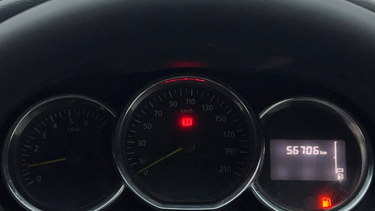 Used 2016 Renault Duster RXL Petrol Petrol Manual interior CLUSTERMETER VIEW