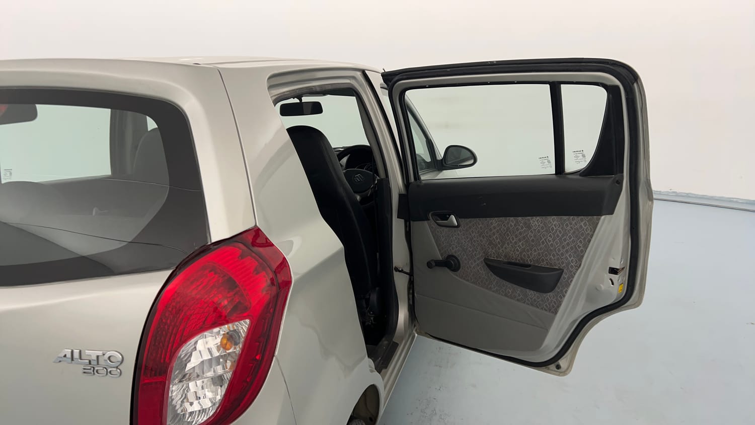 Used 2018 Maruti Suzuki Alto 800 LXi Petrol Manual interior RIGHT REAR DOOR OPEN VIEW