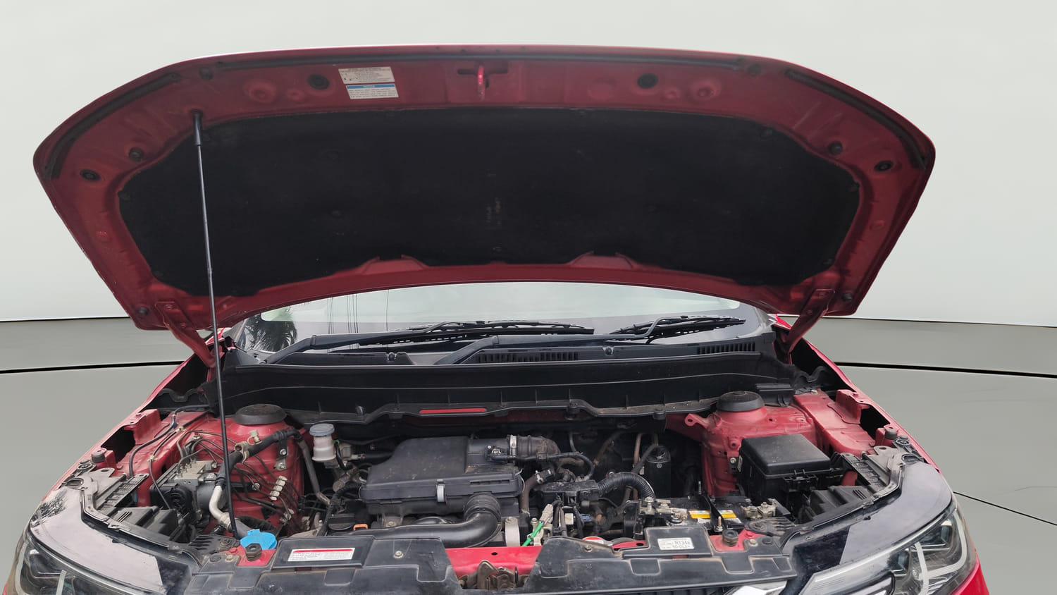 Used 2023 Maruti Suzuki Brezza ZXi Plus Petrol Manual engine ENGINE & BONNET OPEN FRONT VIEW