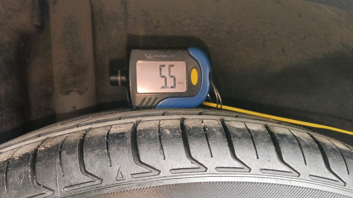 Used 2018 Ford Freestyle Titanium 1.2 Ti-VCT Petrol Manual tyres RIGHT REAR TYRE TREAD VIEW