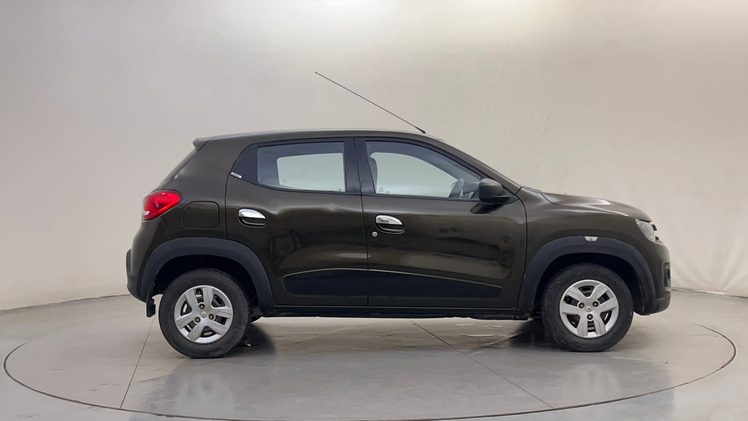 Used 2016 Renault Kwid RXL Petrol Manual exterior RIGHT SIDE VIEW