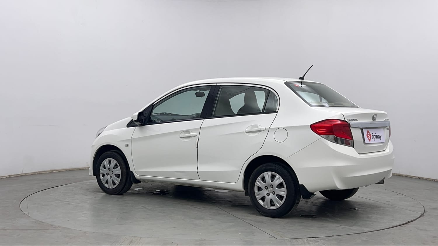 Used 2013 Honda Amaze 1.2 S i-VTEC Petrol Manual exterior LEFT REAR CORNER VIEW