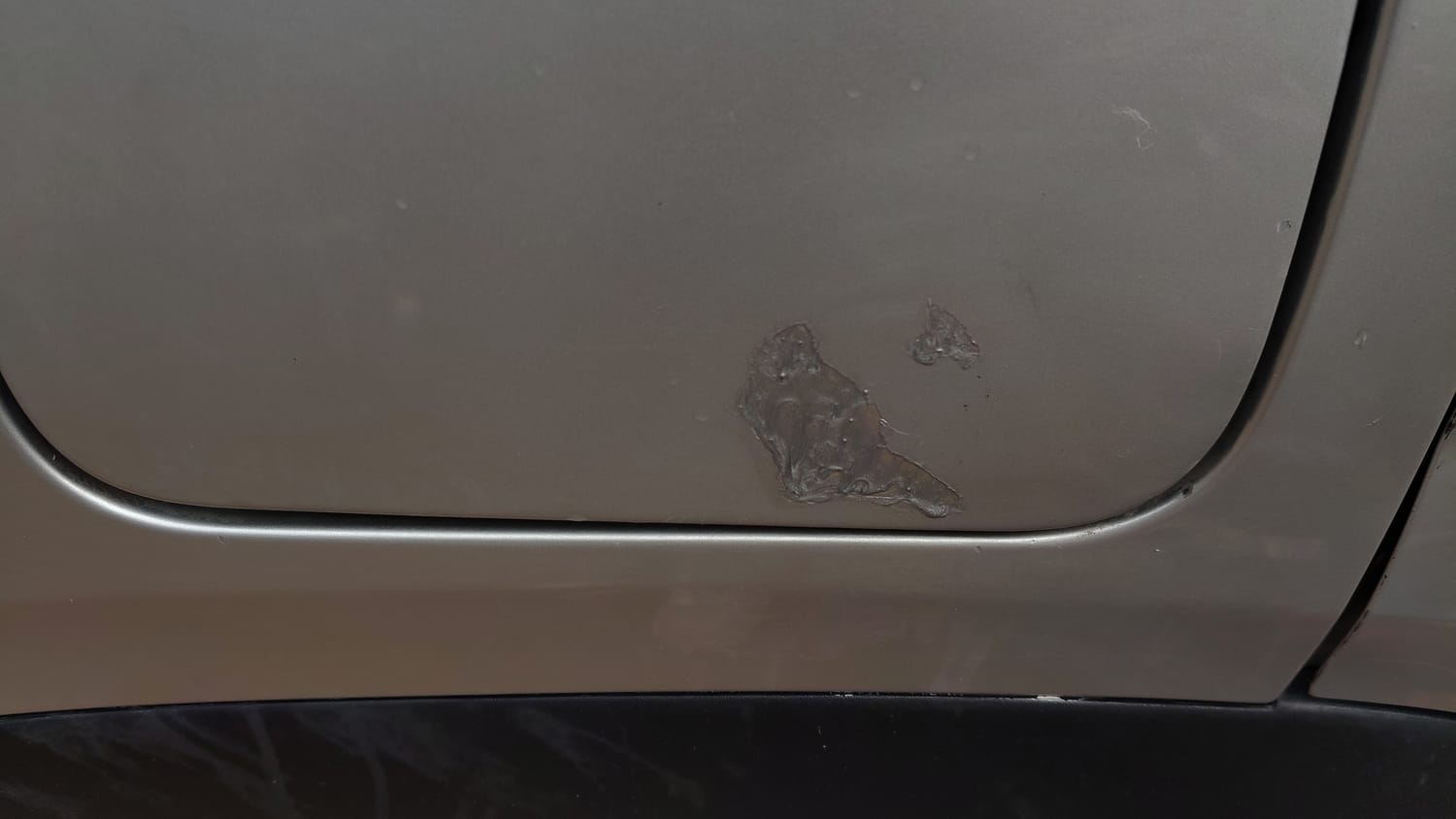 Used 2020 Renault Kwid RXT Petrol Manual dents MINOR SCRATCH