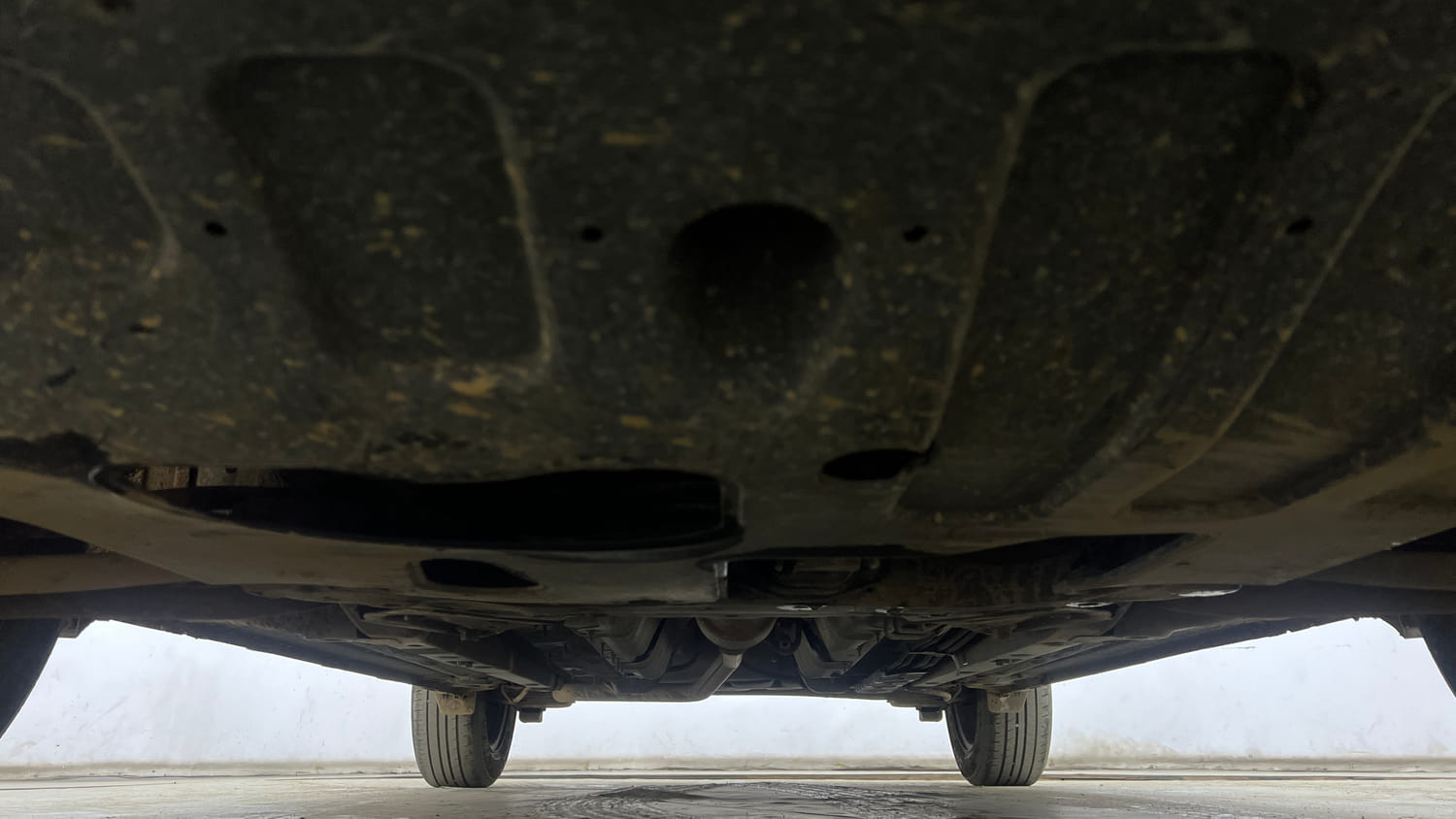 Used 2023 Hyundai Venue SX 1.2 Petrol Petrol Manual extra FRONT LEFT UNDERBODY VIEW