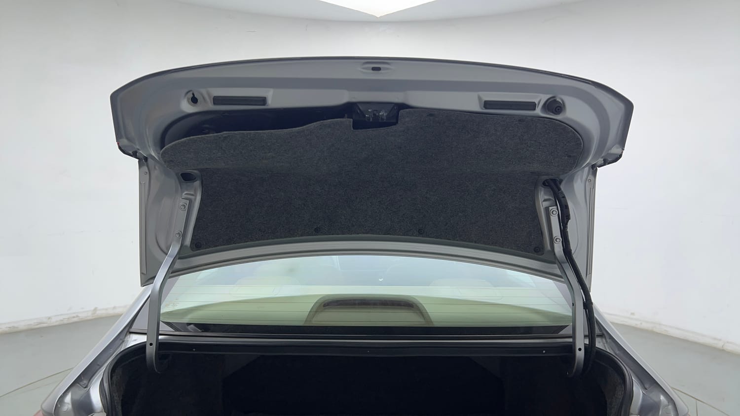 Used 2019 Honda City V Petrol Petrol Manual interior DICKY DOOR OPEN VIEW