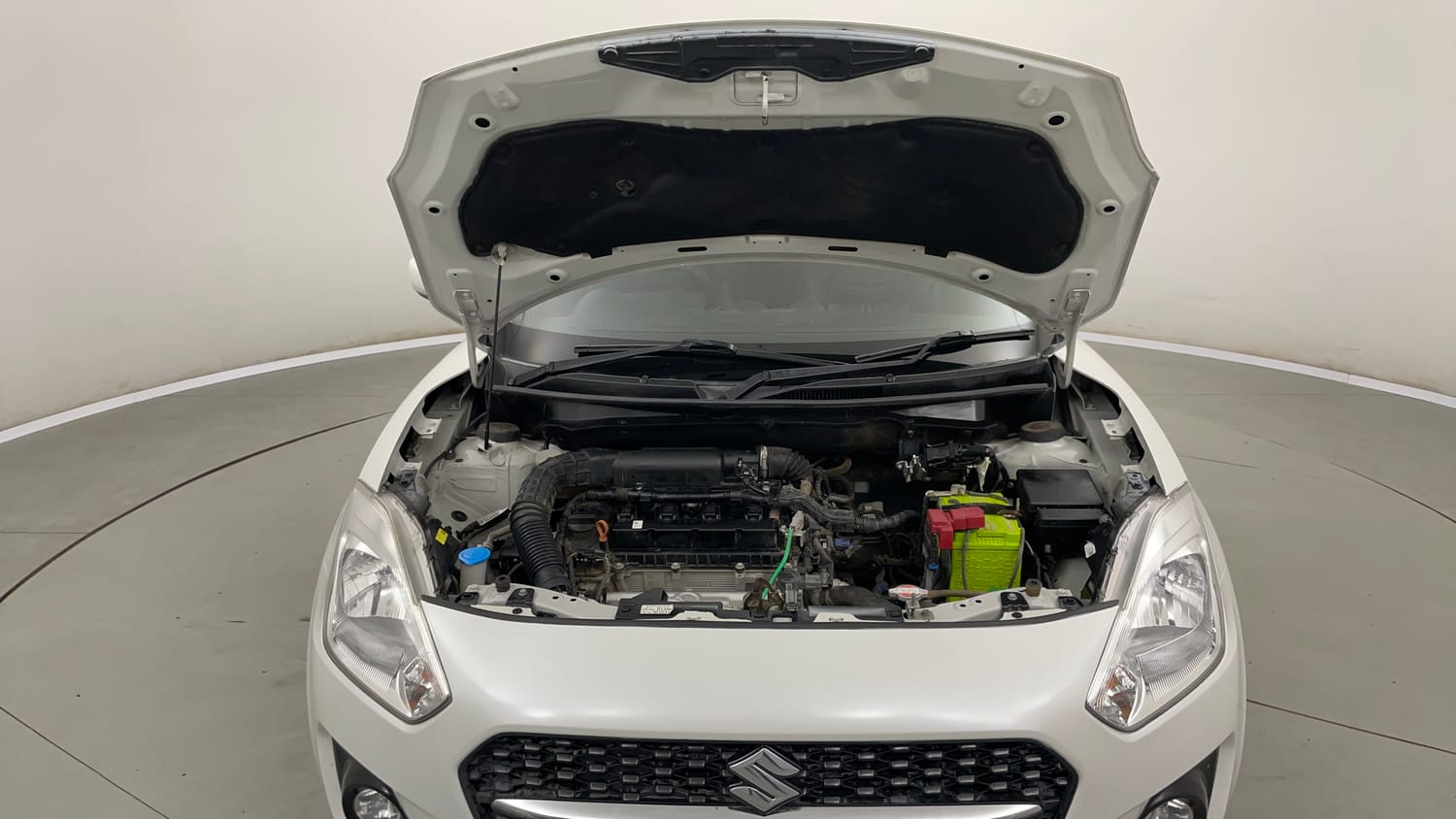 Used 2023 Maruti Suzuki Swift VXi Petrol Manual engine ENGINE & BONNET OPEN FRONT VIEW