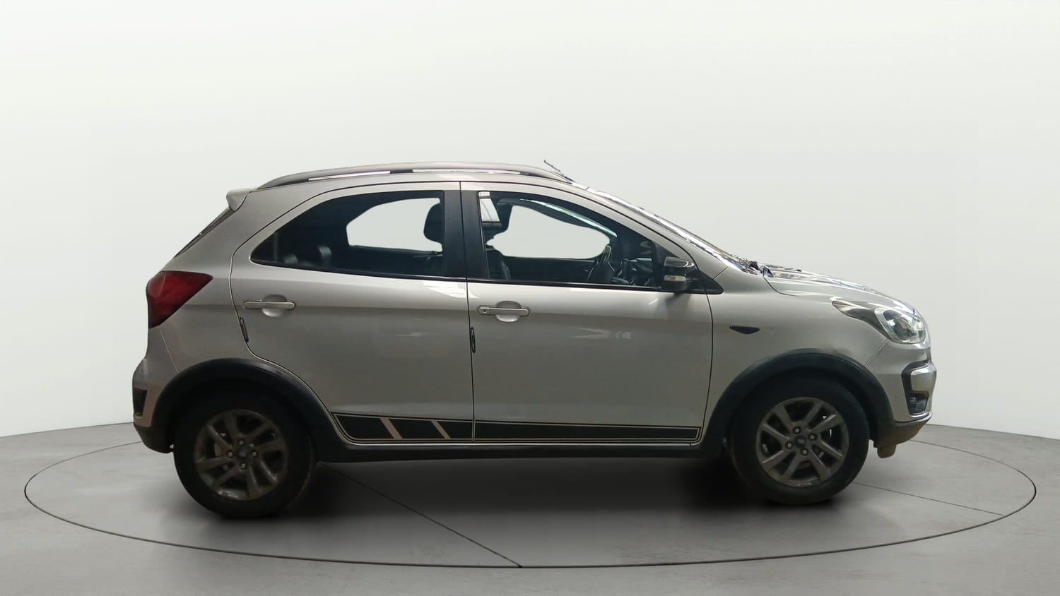 Used 2018 Ford Freestyle Titanium 1.2 Ti-VCT Petrol Manual exterior RIGHT SIDE VIEW