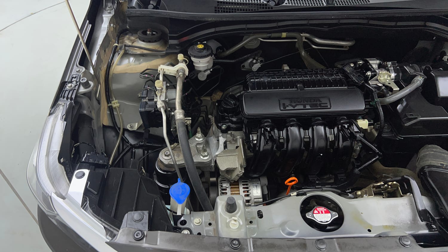 Used 2025 honda Amaze 2nd Generation VX 1.2 Petrol MT Petrol Manual engine ENGINE RIGHT SIDE VIEW