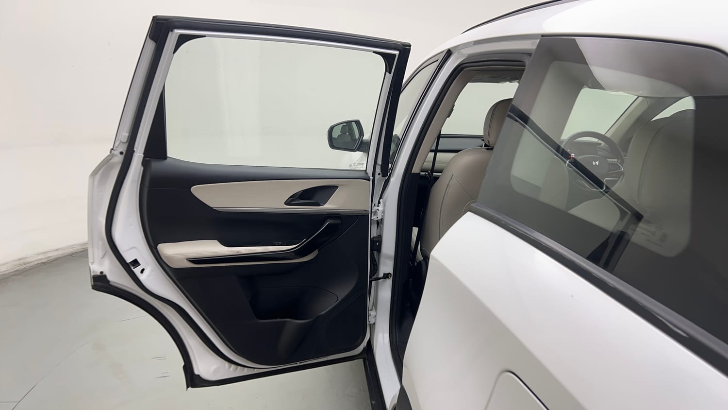 Used 2022 Mahindra XUV700 AX 5 Petrol AT 5 STR Petrol Automatic interior LEFT REAR DOOR OPEN VIEW