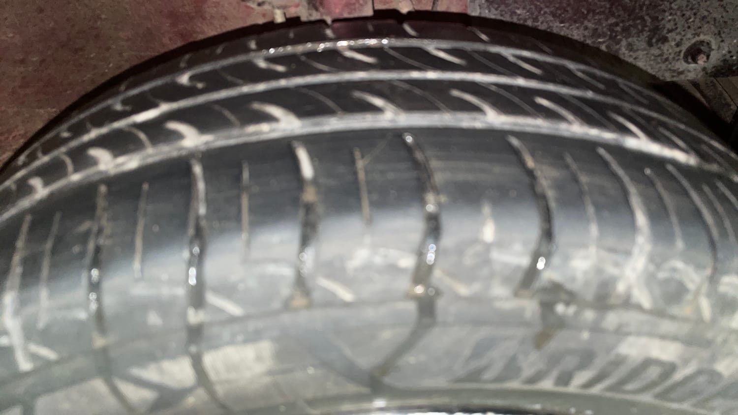 Used 2016 Mahindra KUV100 K2 Plus 6 STR Petrol Manual tyres RIGHT FRONT TYRE TREAD VIEW