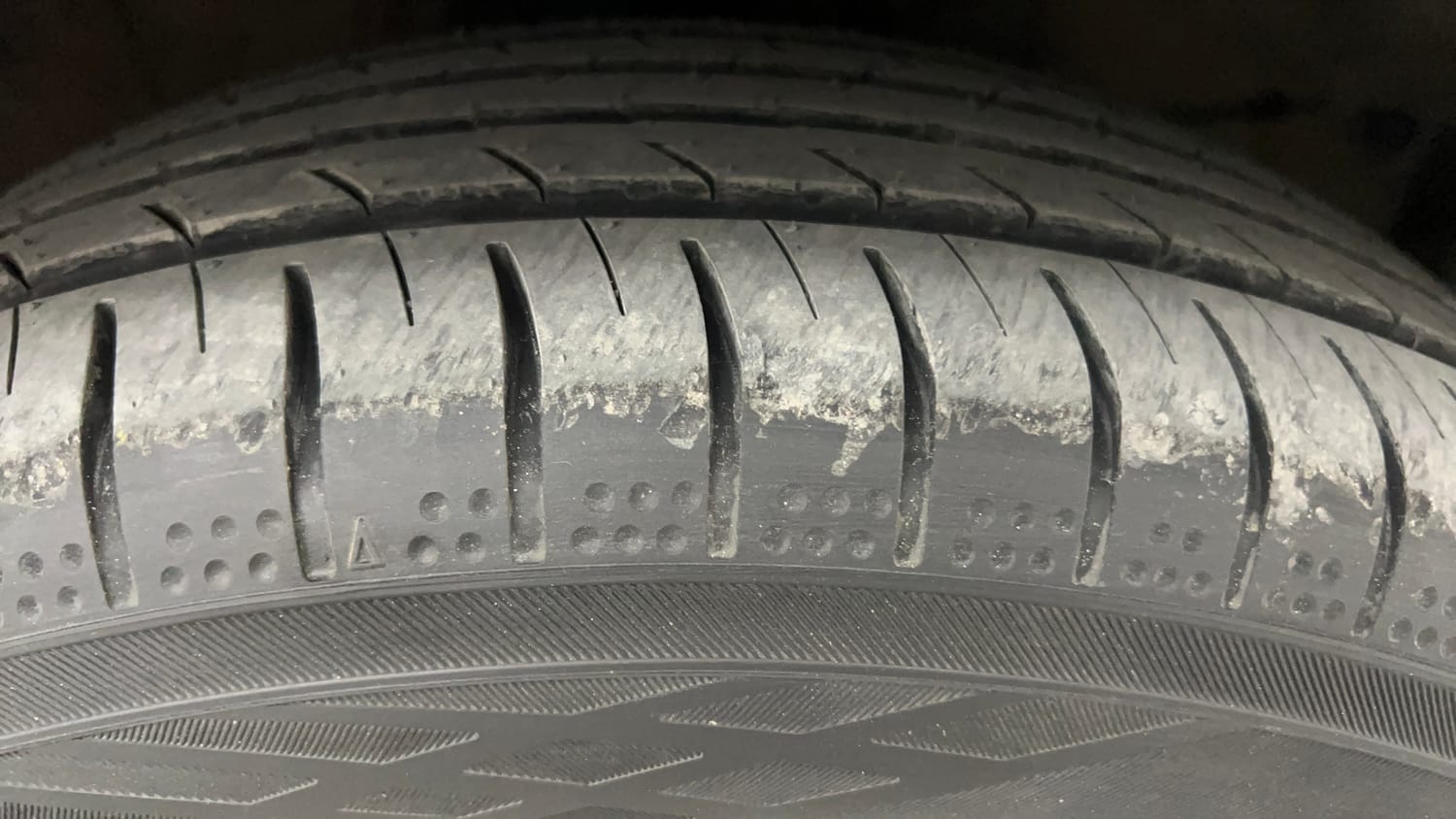 Used 2016 Honda City VX CVT Petrol Automatic tyres RIGHT FRONT TYRE TREAD VIEW