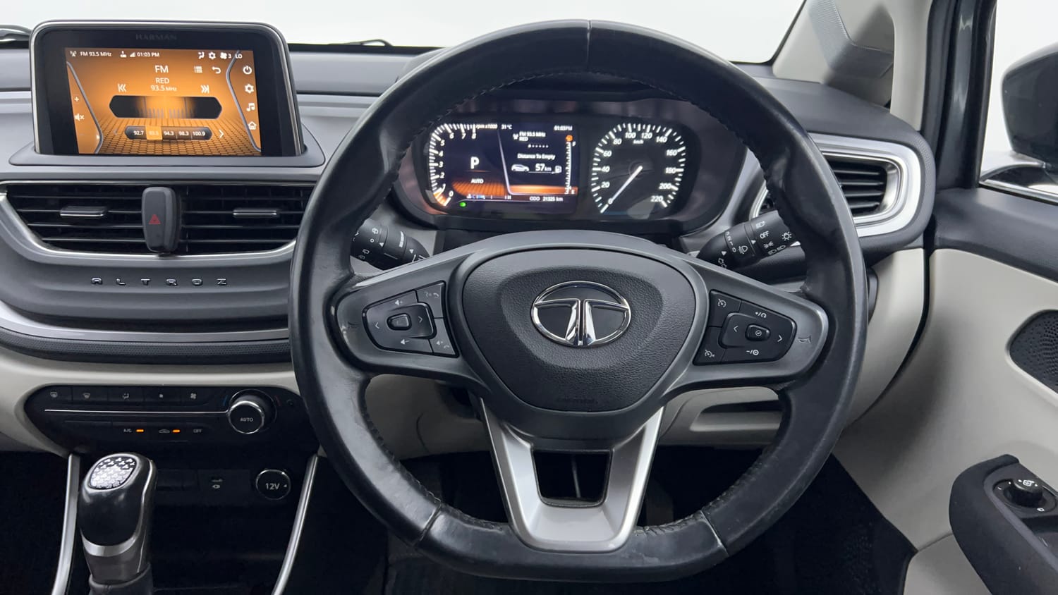 Used 2023 Tata Altroz XZA Petrol Petrol Automatic interior STEERING VIEW