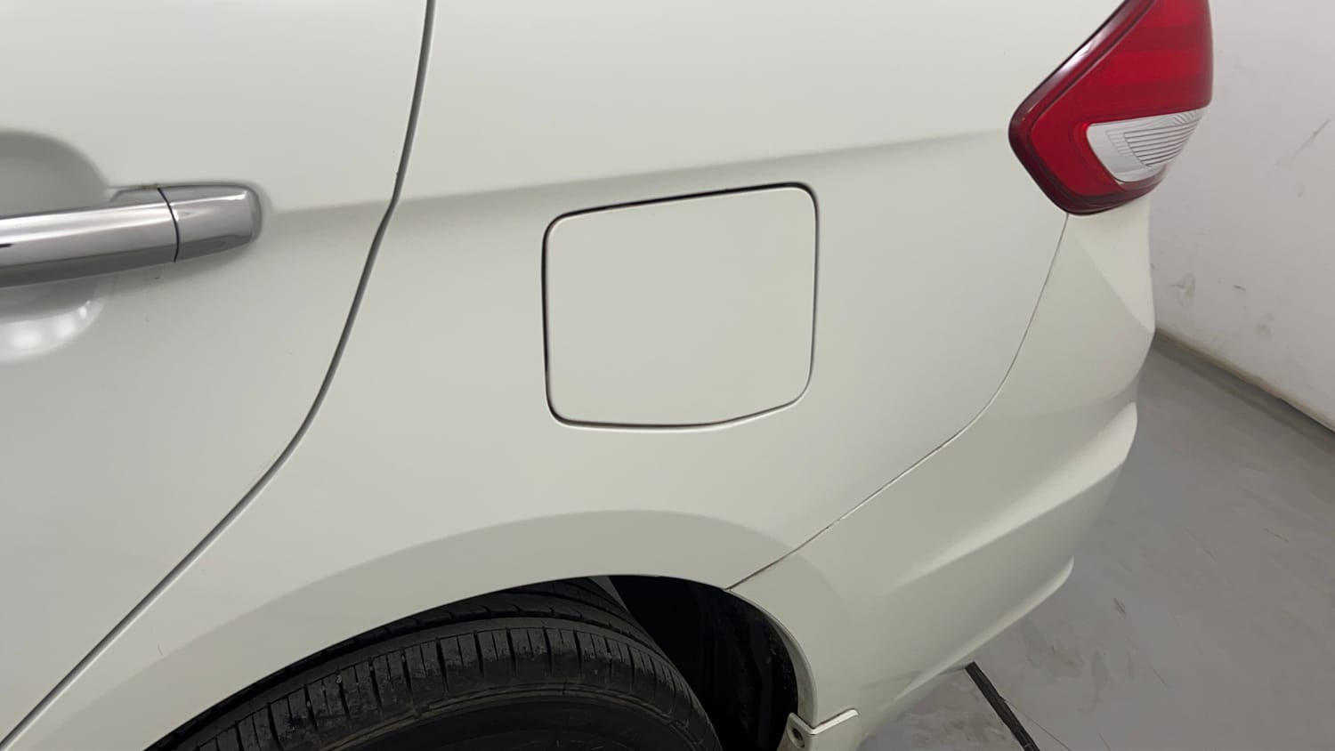 Used 2025 Maruti Suzuki Ciaz Alpha 1.5 AT Petrol Automatic dents MINOR SCRATCH
