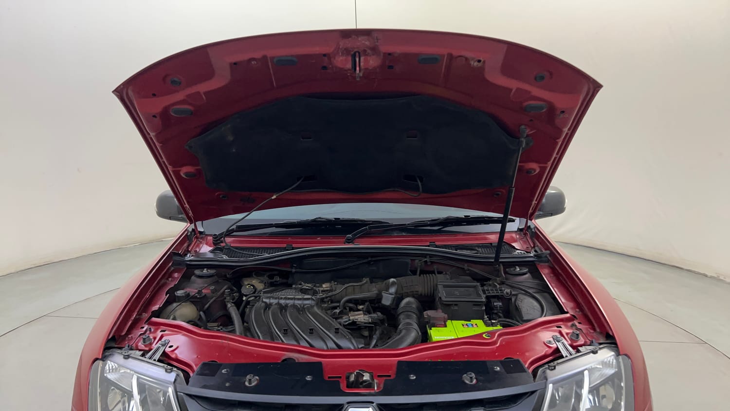 Used 2018 Renault Duster RXS CVT Petrol Automatic engine ENGINE & BONNET OPEN FRONT VIEW