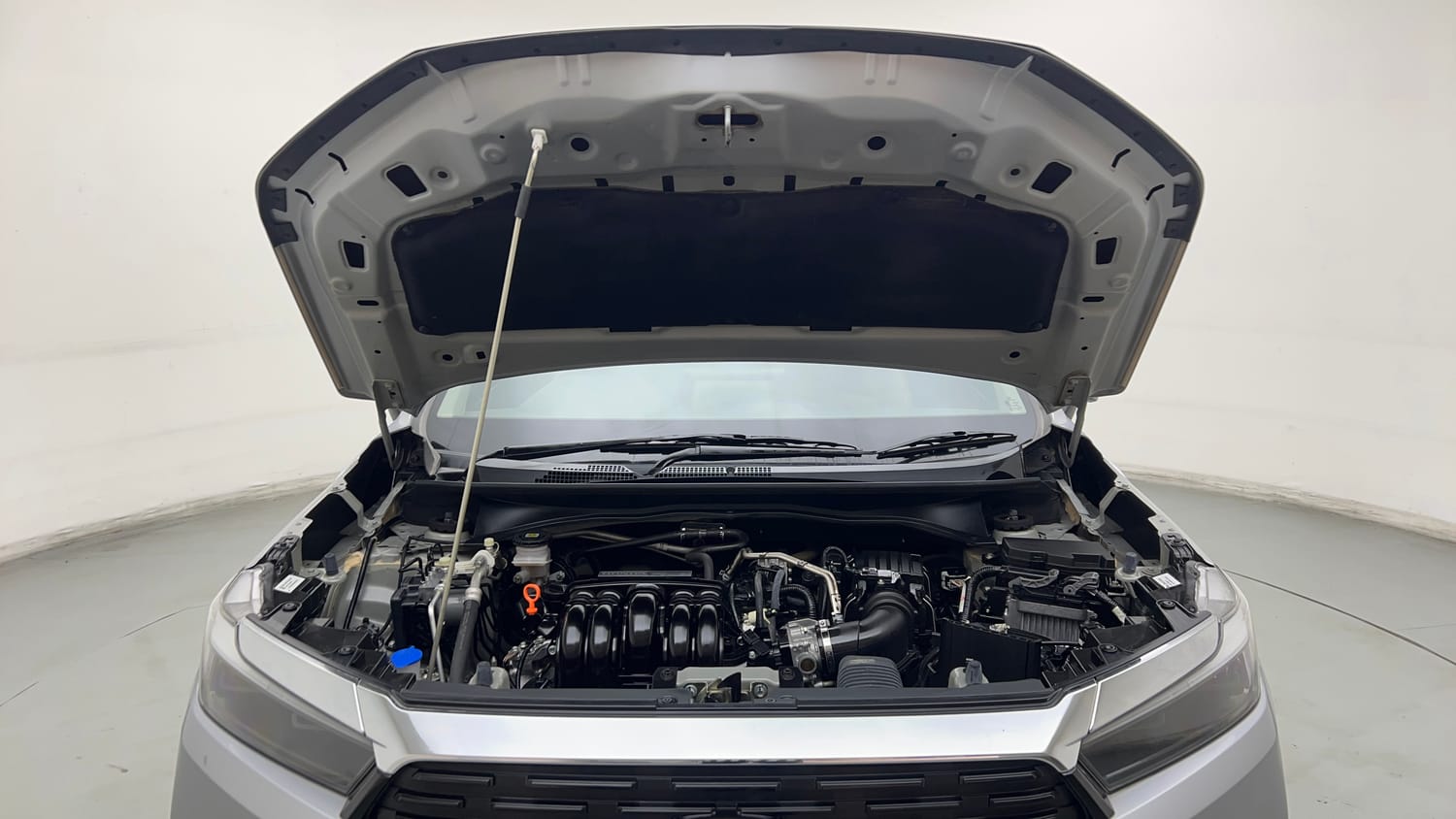 Used 2025 Honda Elevate ZX CVT Petrol Automatic engine ENGINE & BONNET OPEN FRONT VIEW