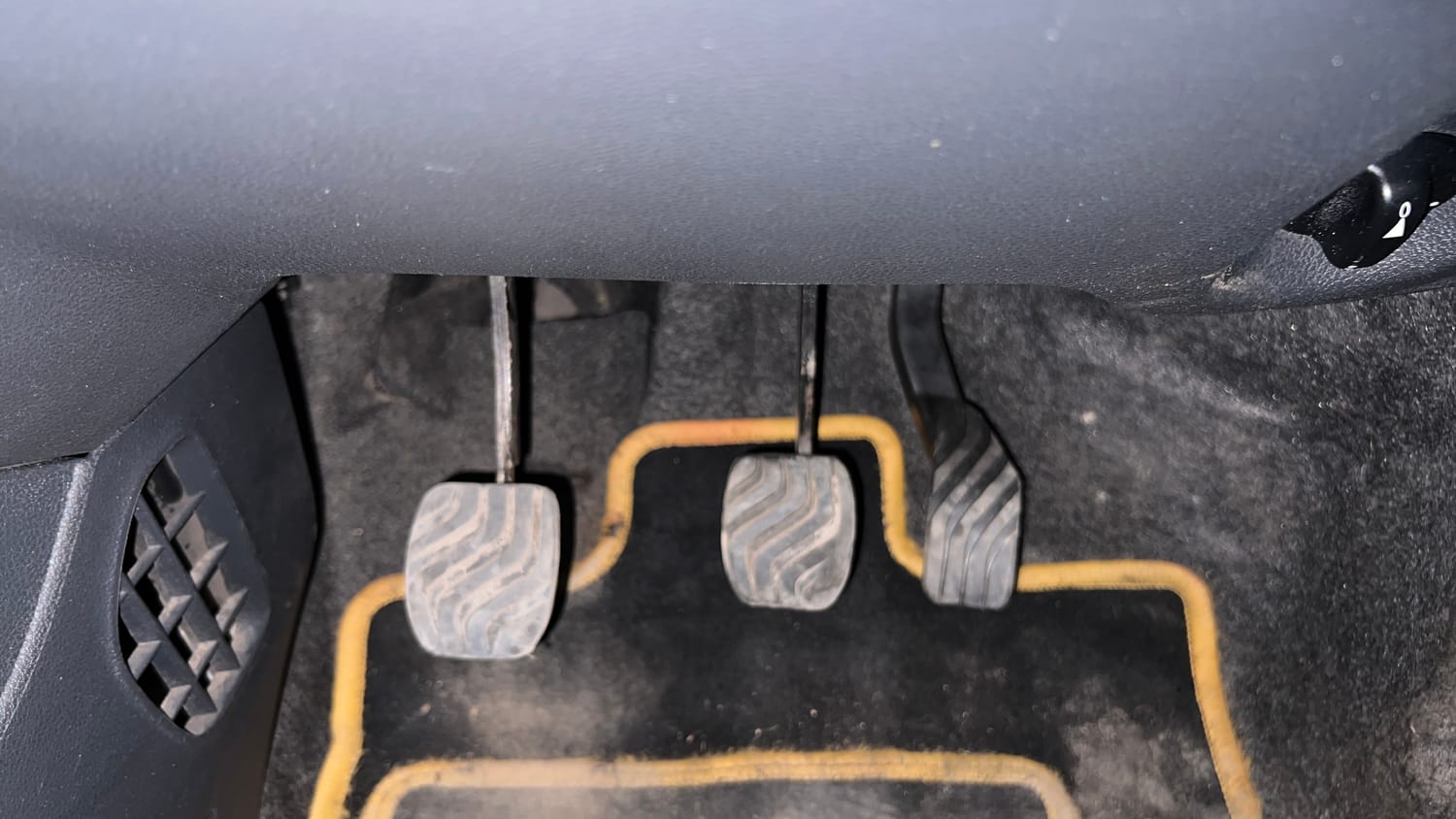 Used 2016 Renault Kwid RXL Petrol Manual interior PEDALS VIEW