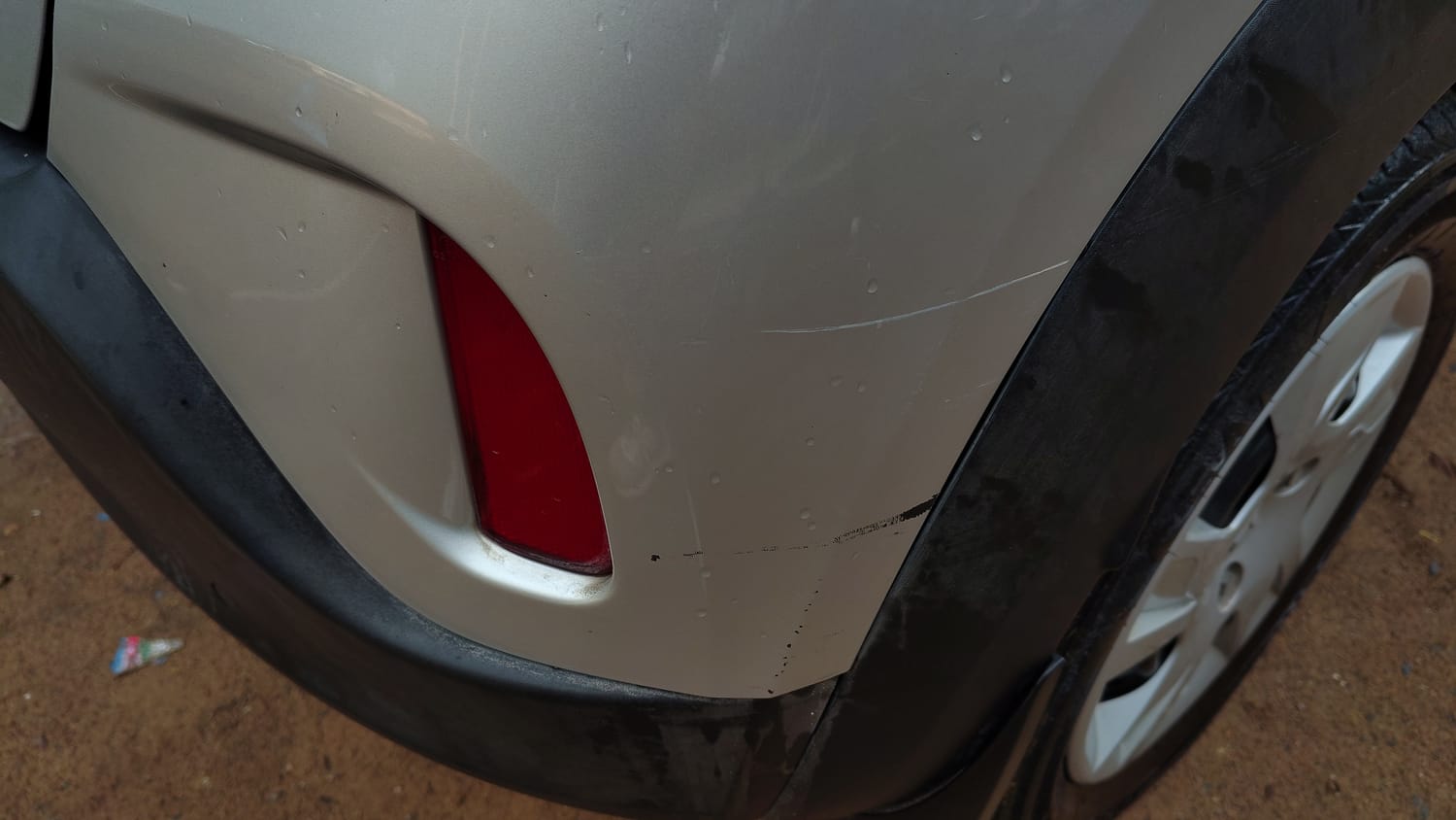 Used 2020 Renault Kwid RXT Petrol Manual dents MINOR SCRATCH