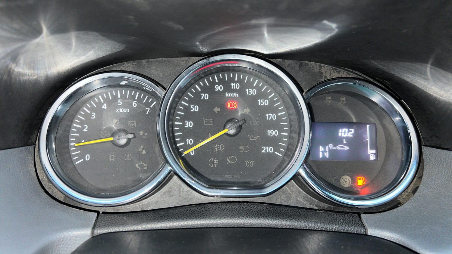 Used 2018 Renault Duster RXS CVT Petrol Automatic interior CLUSTERMETER VIEW