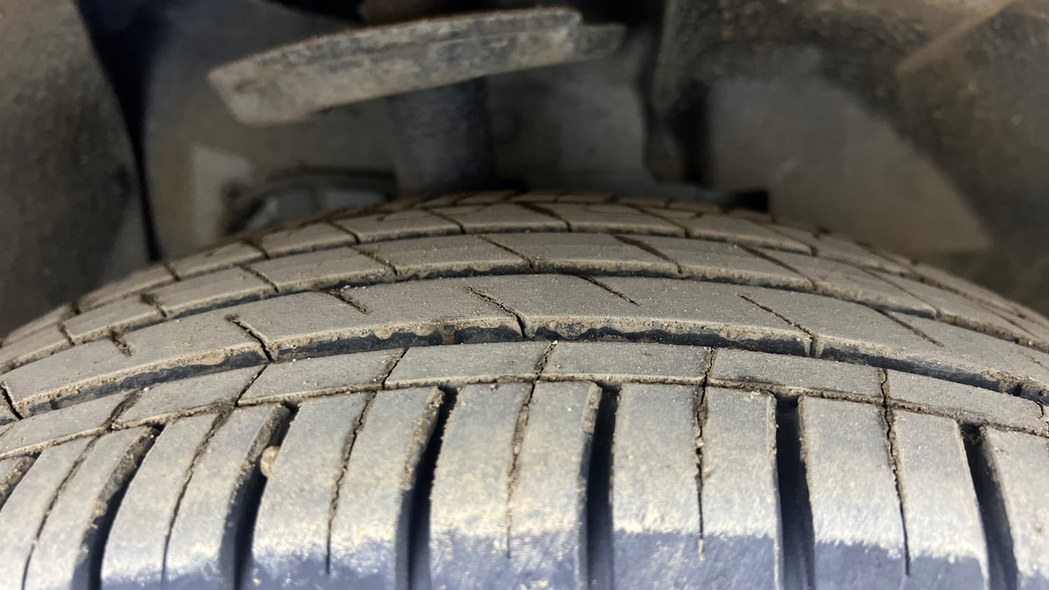 Used 2026 Tata Curvv EV Empowered X 55 Electric Automatic tyres RIGHT FRONT TYRE TREAD VIEW