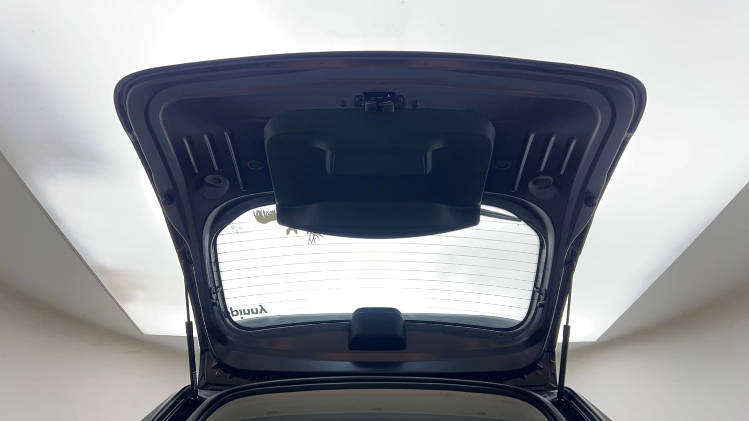 Used 2018 Renault Duster RXS CVT Petrol Automatic interior DICKY DOOR OPEN VIEW