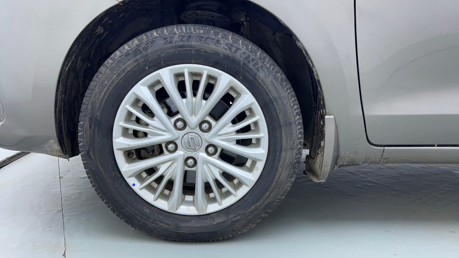Used 2019 Maruti Suzuki New Ertiga ZXi AT Petrol Automatic tyres LEFT FRONT TYRE RIM VIEW